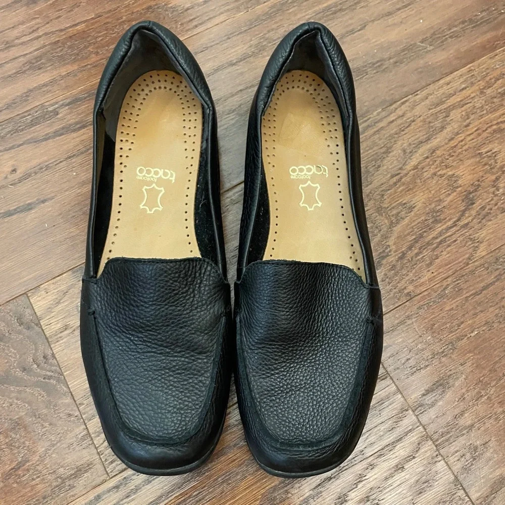 Easy Spirit Loafers Womens Black Esabide Leather Slip On Comfort Shoes 7.5M - Picture 2 of 7